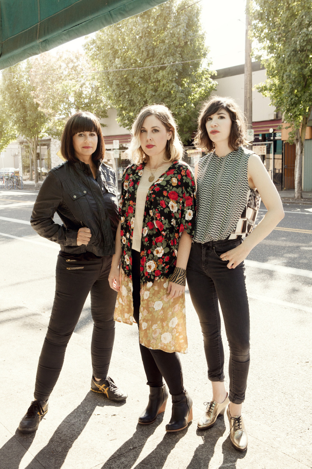 Sleater-Kinney – No Cities To Love