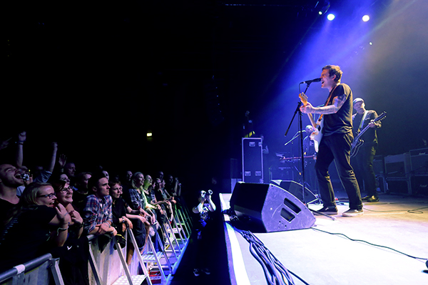 Brian Fallon (Credit Michael Mederacke/MusikBlog)